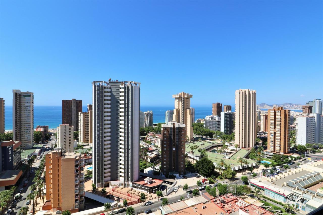 Gemelos 2 18-E Benidorm Bagian luar foto