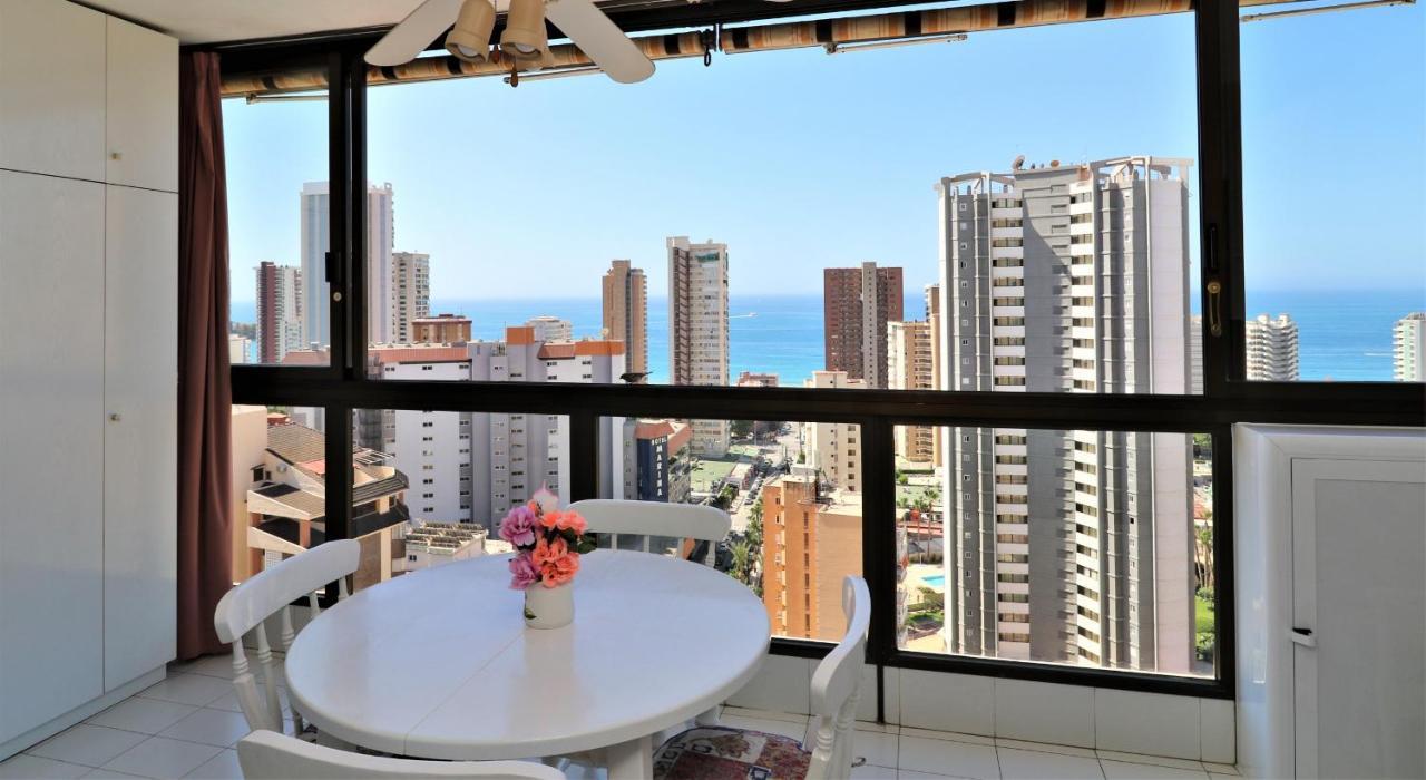 Gemelos 2 18-E Benidorm Bagian luar foto
